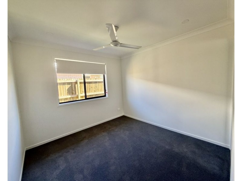 1/33 Provence Place, Greenbank QLD 4124