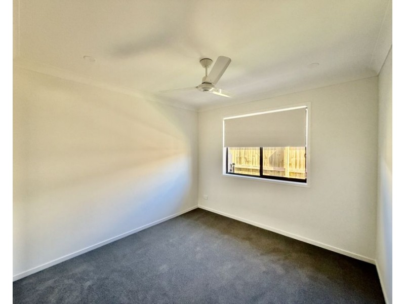 1/33 Provence Place, Greenbank QLD 4124