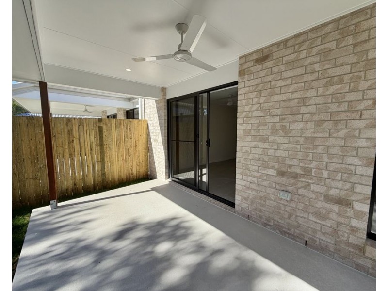 1/33 Provence Place, Greenbank QLD 4124