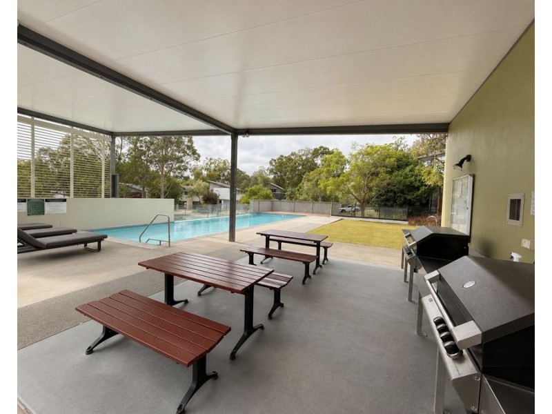 33 Tall Woods Court, Brookwater QLD 4300