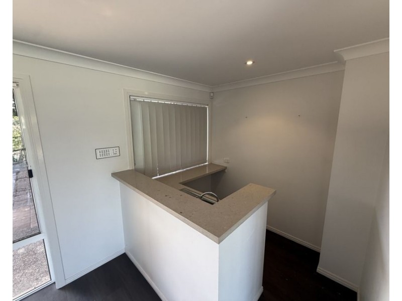 13 Tradewinds Ave, Paradise Point QLD 4216