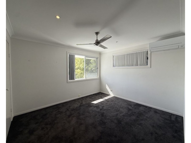 13 Tradewinds Ave, Paradise Point QLD 4216