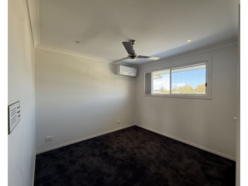 13 Tradewinds Ave, Paradise Point QLD 4216
