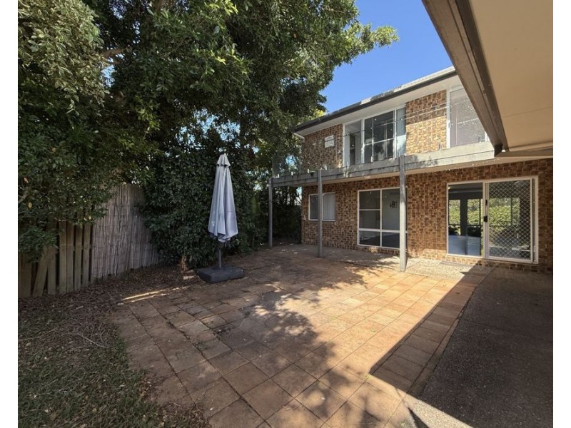 13 Tradewinds Ave, Paradise Point QLD 4216
