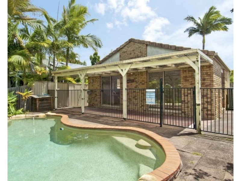 15 River Oak Dr, Helensvale QLD 4212