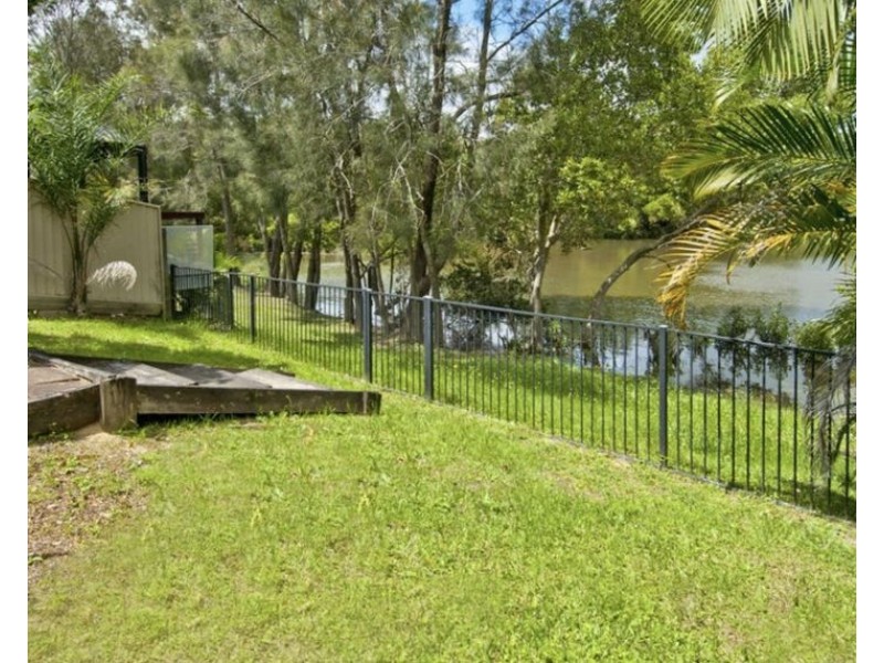 15 River Oak Dr, Helensvale QLD 4212