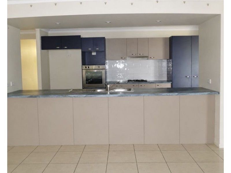 1 Donald Place, Brassall QLD 4305