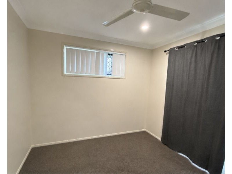 1 Donald Place, Brassall QLD 4305