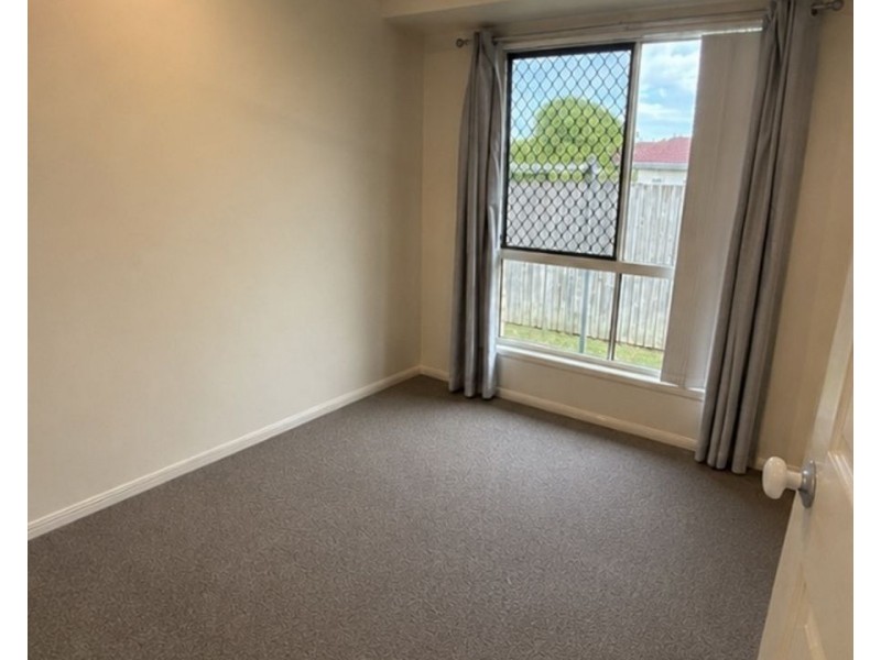 1 Donald Place, Brassall QLD 4305