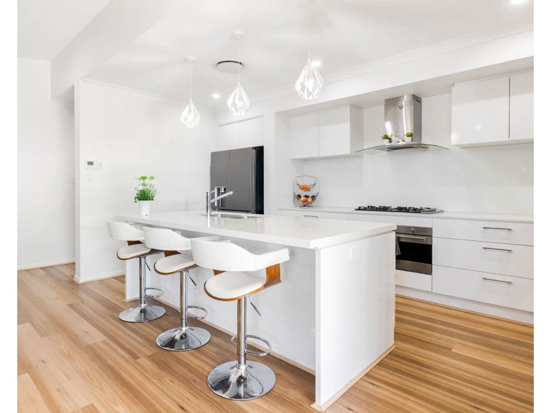 13 Edward Circuit, Deebing Heights QLD 4306
