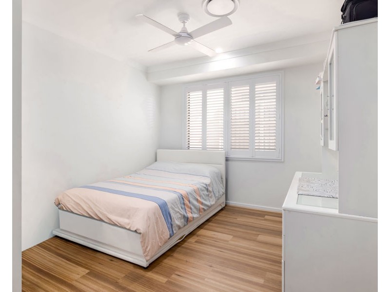13 Edward Circuit, Deebing Heights QLD 4306