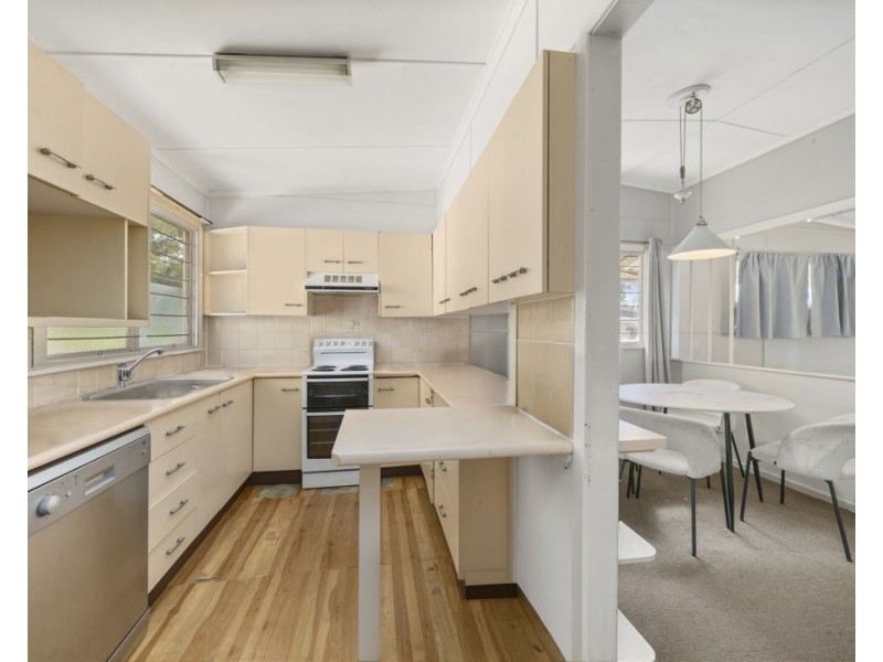 12 Beatty St, Coalfalls QLD 4305