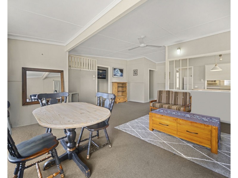 12 Beatty St, Coalfalls QLD 4305