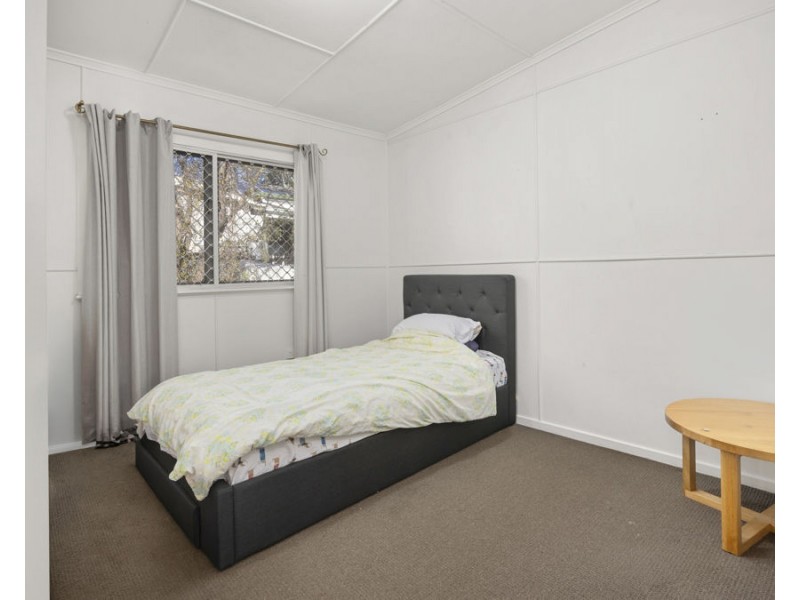 12 Beatty St, Coalfalls QLD 4305