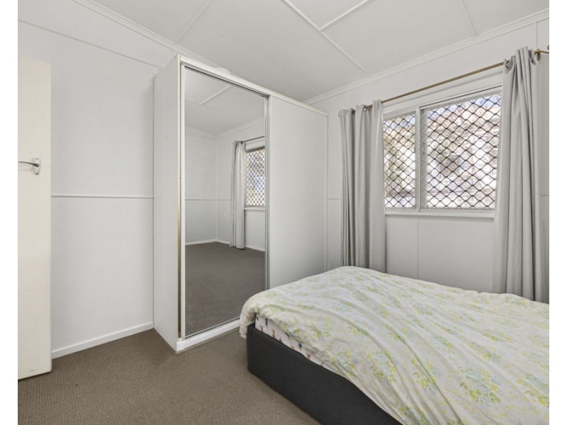 12 Beatty St, Coalfalls QLD 4305