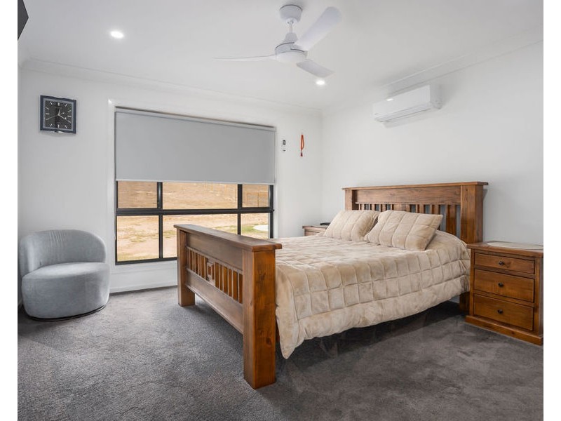 10 Beaumont Close, Hatton Vale QLD 4341