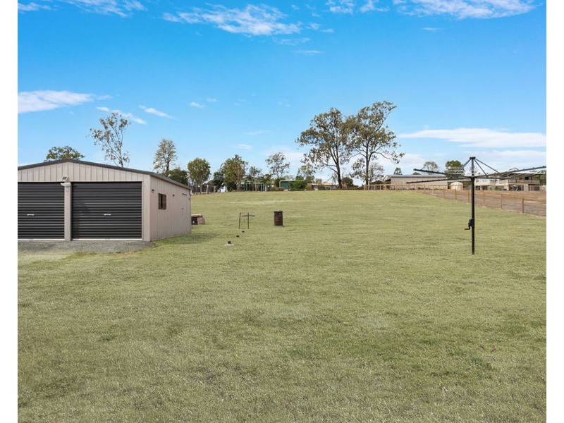10 Beaumont Close, Hatton Vale QLD 4341