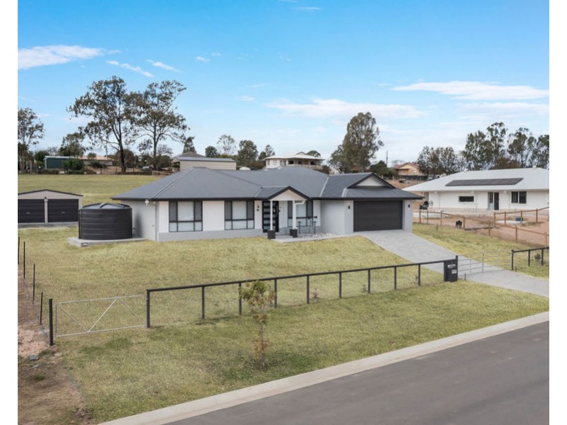 10 Beaumont Close, Hatton Vale QLD 4341