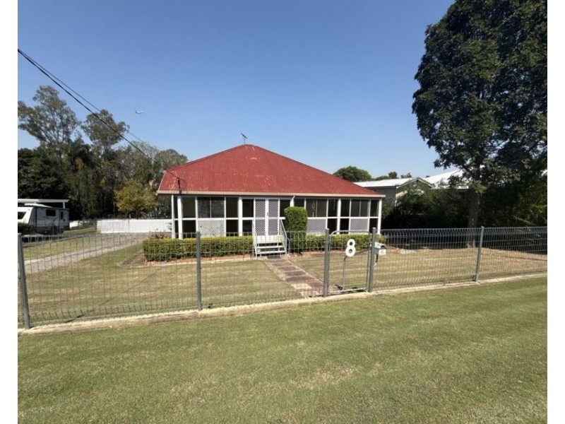 8 Shelley Street, Brassall QLD 4305