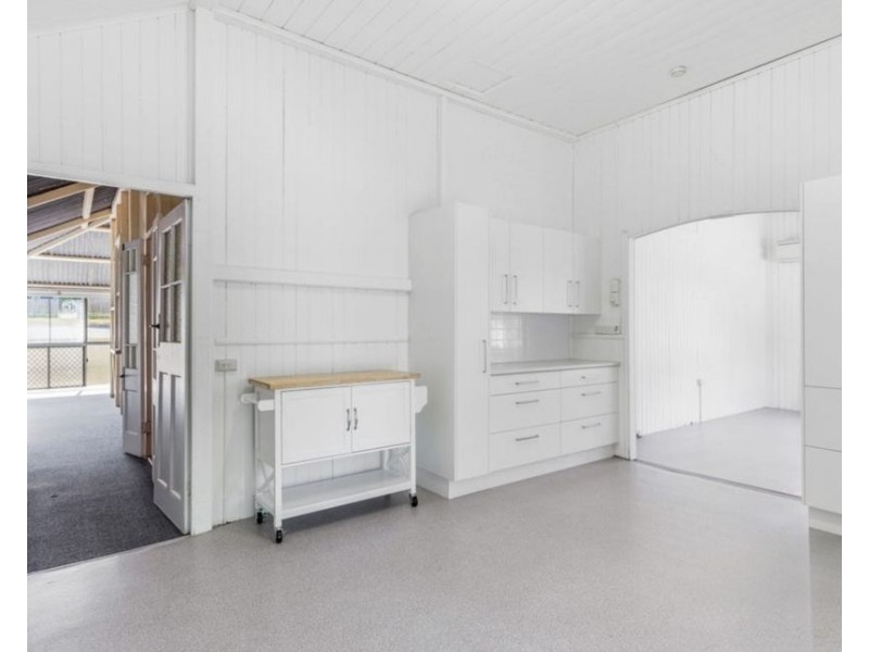 8 Shelley Street, Brassall QLD 4305