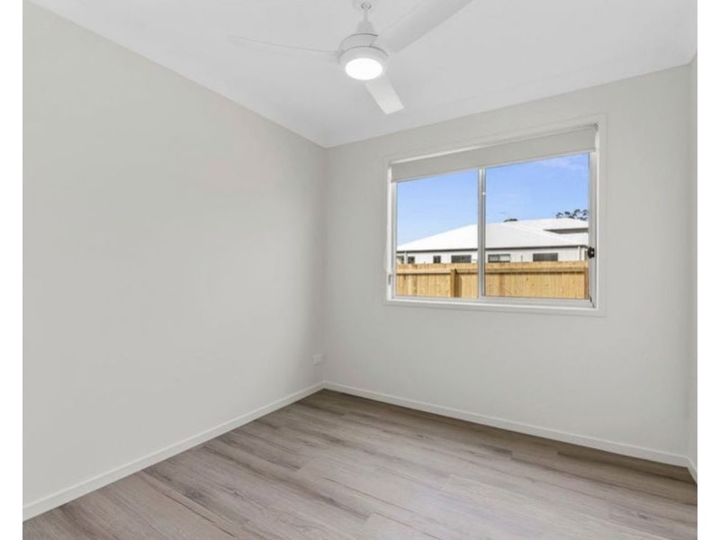 1/10 Bayes Rd, Logan Reserve QLD 4133