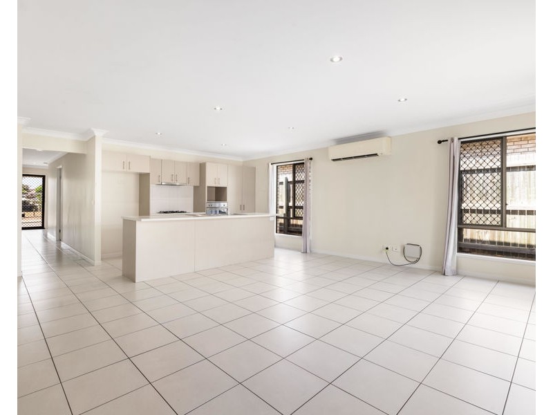 40 Glorious Prominade, Redbank Plains QLD 4301