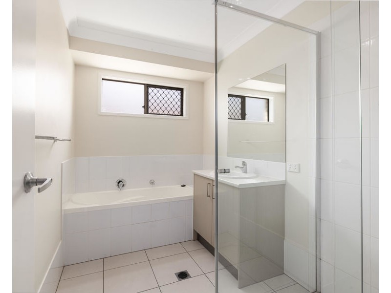 40 Glorious Prominade, Redbank Plains QLD 4301