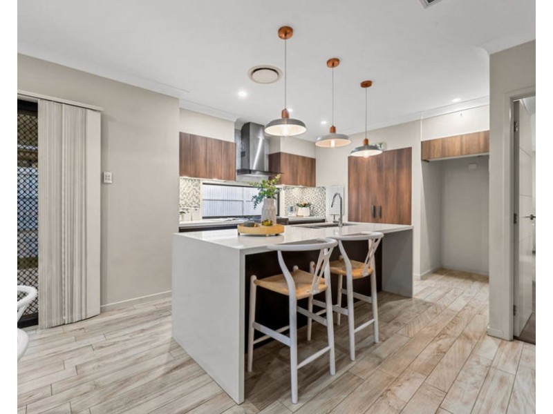 1 Cromwell Ct, Doolandella QLD 4077