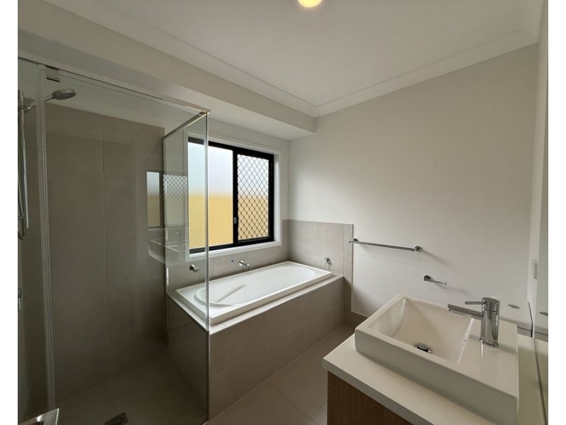 22 Leisure Way, Warner QLD 4500