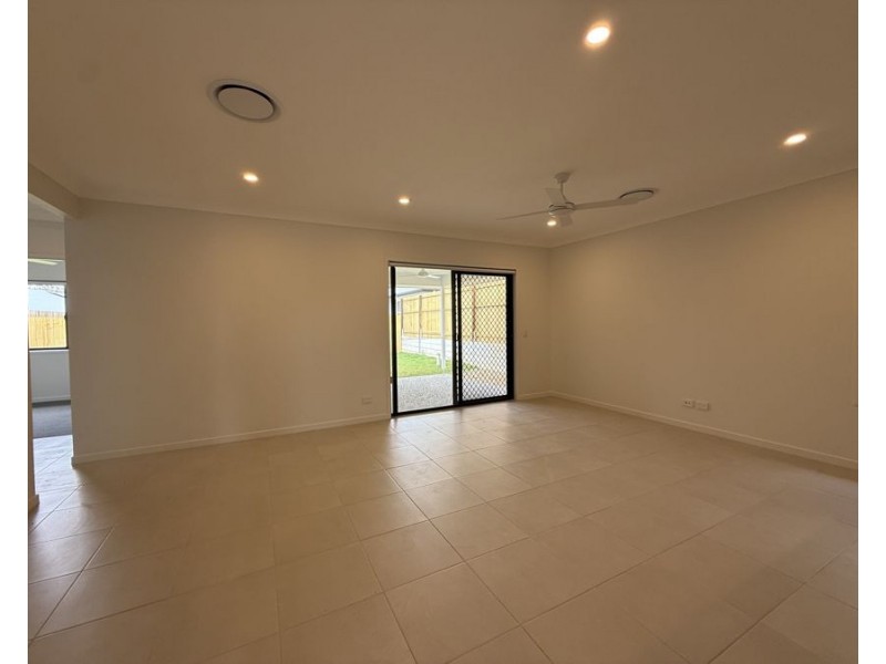 22 Leisure Way, Warner QLD 4500