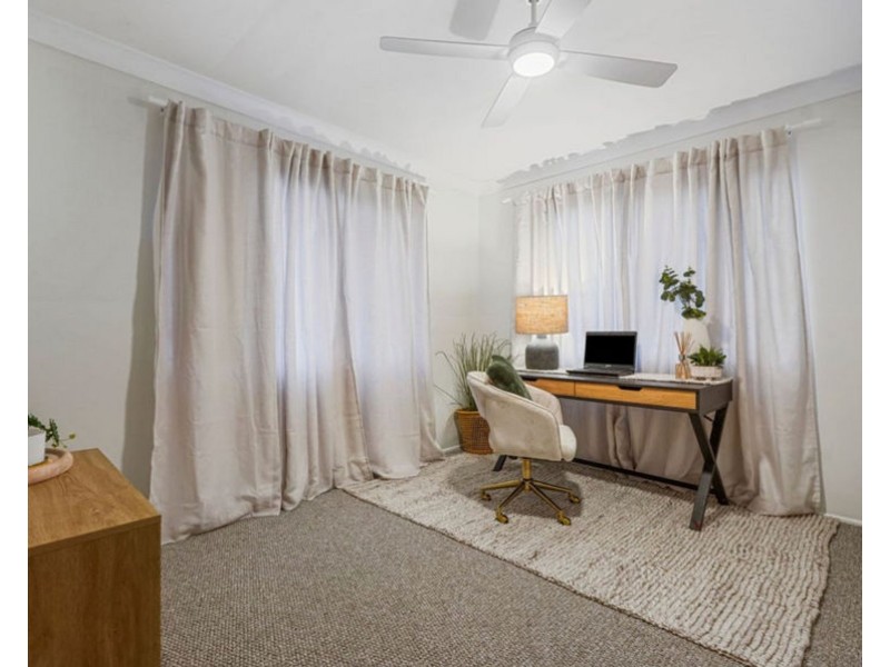 2/21 Lindsay St, Bundamba QLD 4304
