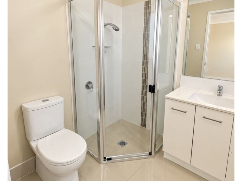 15B Mia Street, Wyreema QLD 4352