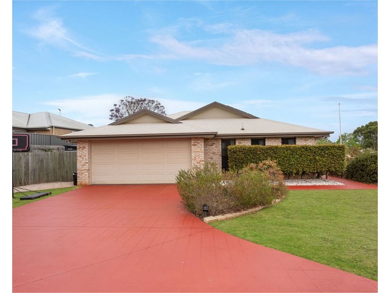 18 Salisbury Street, Darling Heights QLD 4350