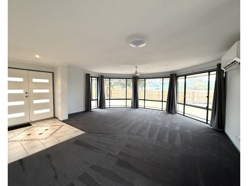 25 Nautilus Cl, Karalee QLD 4306