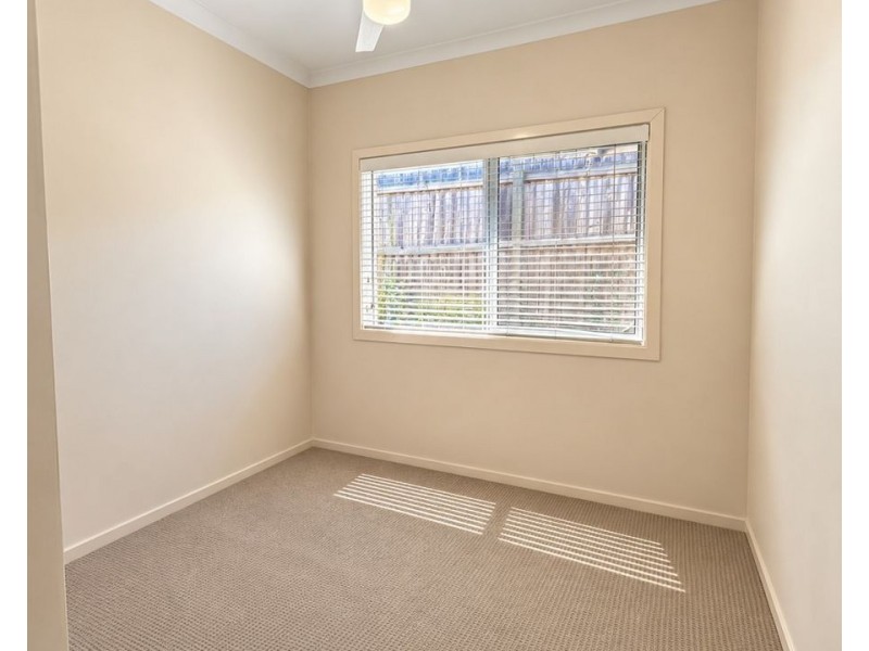 20 Arnaldo Avenue, Augustine Heights QLD 4300