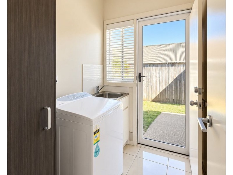 20 Arnaldo Avenue, Augustine Heights QLD 4300