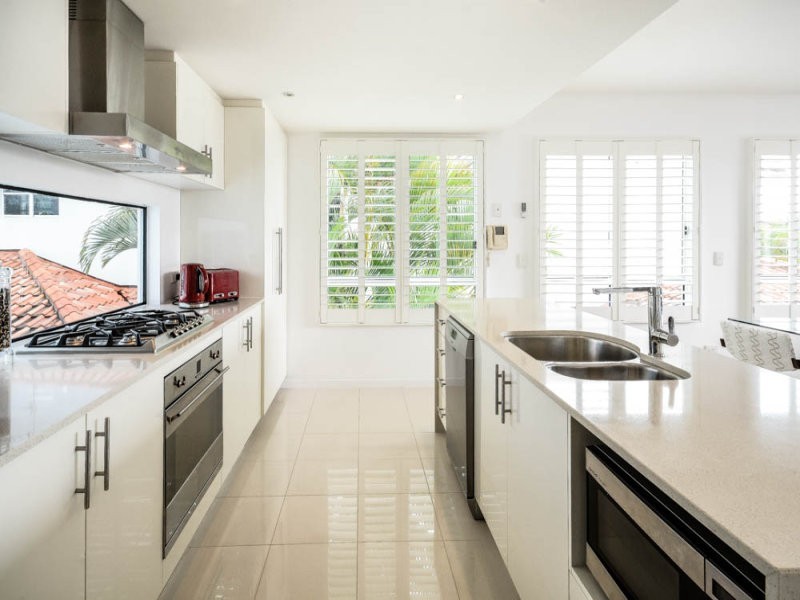 12 Barbuda Circuit, Parrearra QLD 4575
