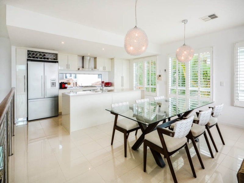 12 Barbuda Circuit, Parrearra QLD 4575