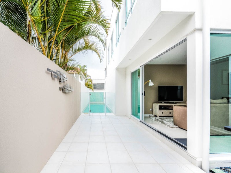 12 Barbuda Circuit, Parrearra QLD 4575