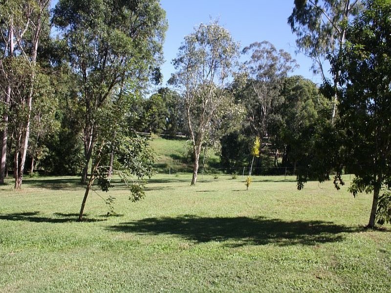 76 Winston Road, Palmwoods QLD 4555