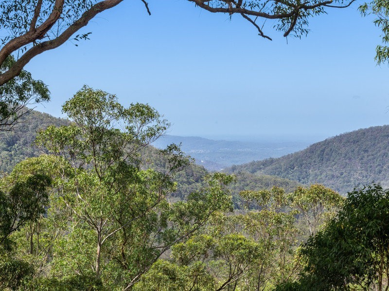 131 Harland Road, Mount Glorious QLD 4520