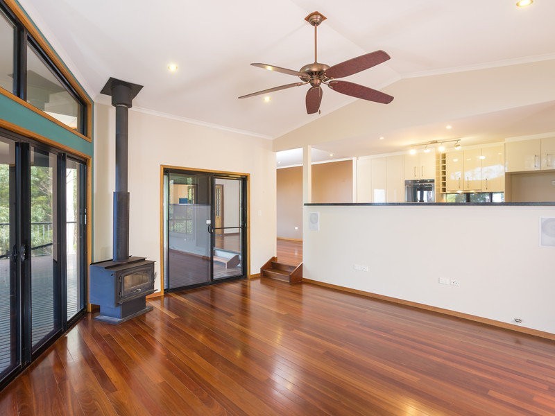 131 Harland Road, Mount Glorious QLD 4520