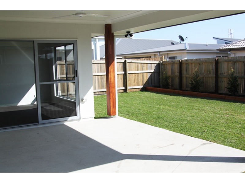 7 Stradbroke Street, Mountain Creek QLD 4557