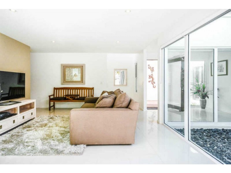 12 Barbuda Circuit, Parrearra QLD 4575