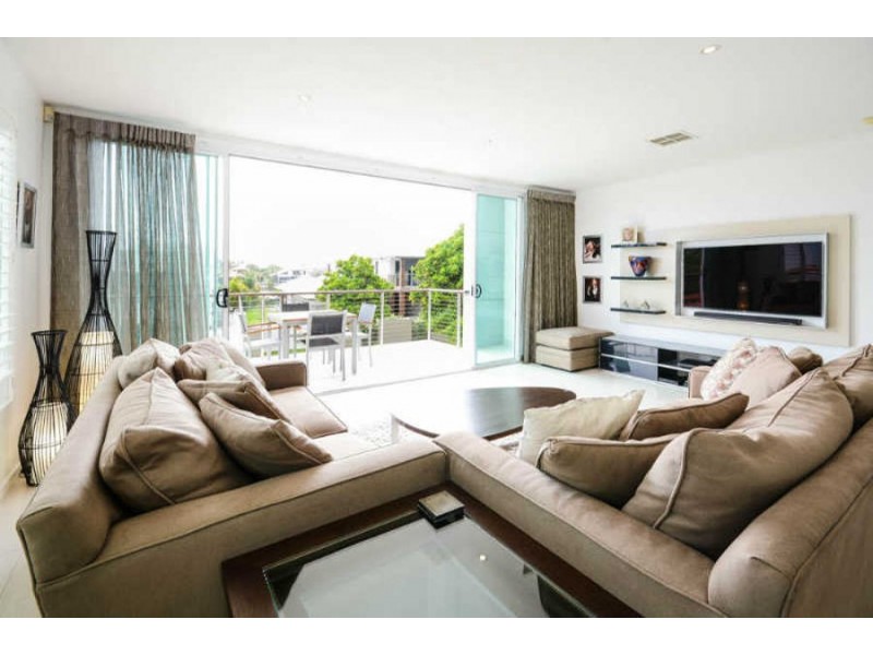 12 Barbuda Circuit, Parrearra QLD 4575