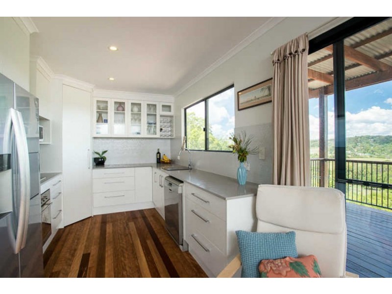 98 Francis Road, Bli Bli QLD 4560