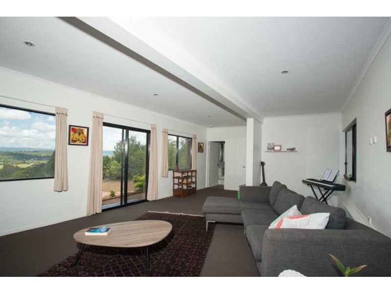 98 Francis Road, Bli Bli QLD 4560