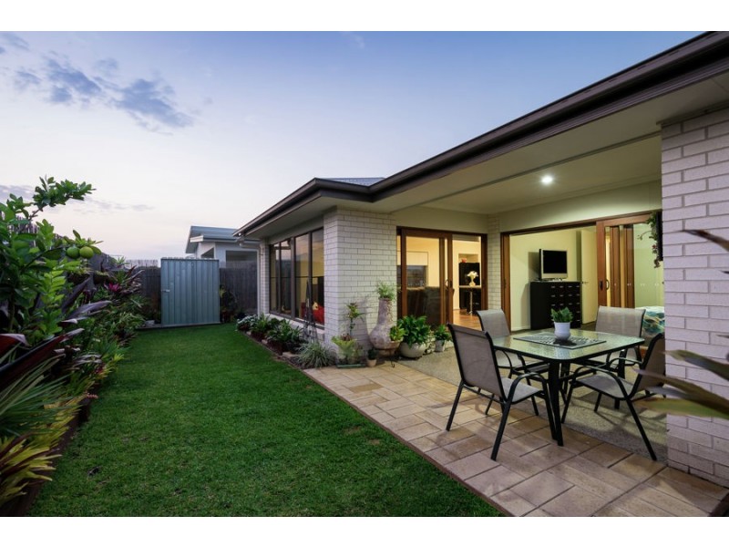 16 Apple Crescent, Caloundra West QLD 4551