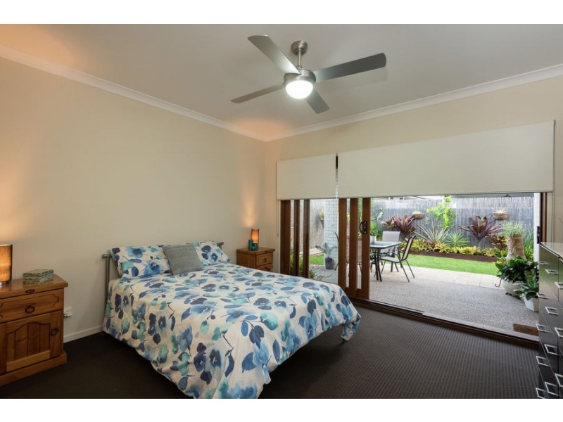 16 Apple Crescent, Caloundra West QLD 4551