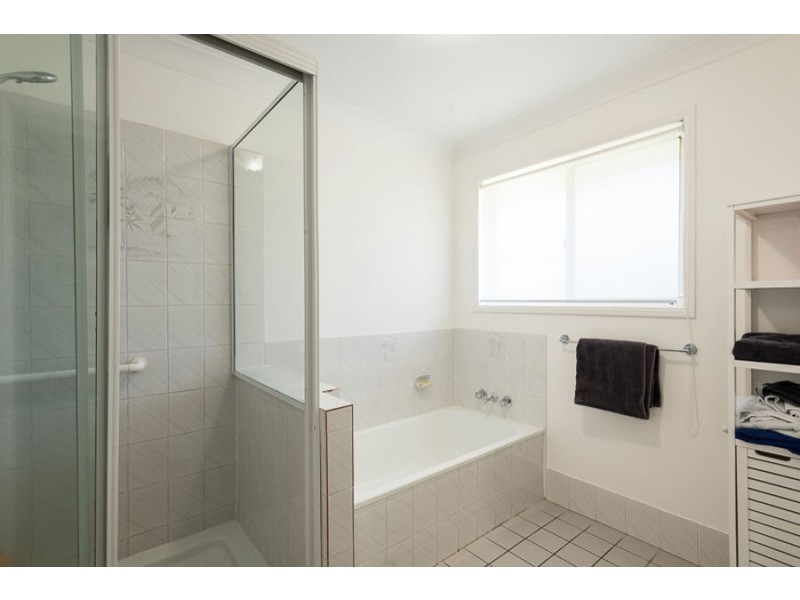 2/23 Kevin Grove, Caboolture South QLD 4510